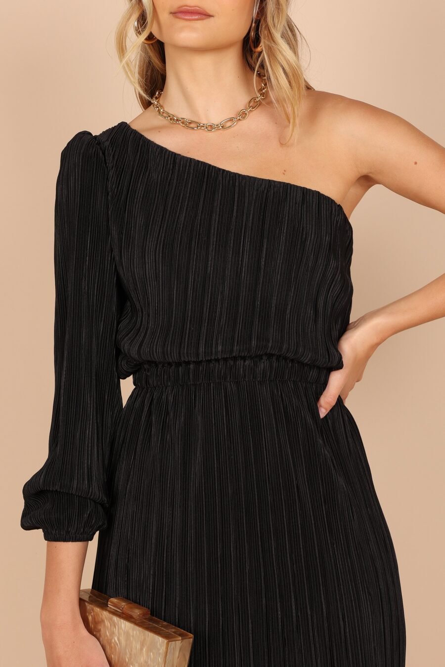 One Shoulder Pleated Midi Dress - Black - Image 6